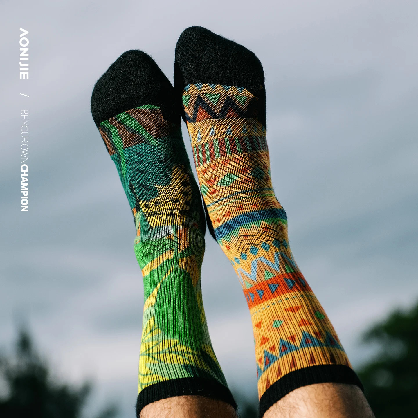 AONIJIE Calzini da equipaggio  - Wool Hiking Sock recensione e prezzo